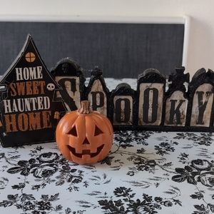 Halloween Pumpkin and Spooky 3piece Decor Set